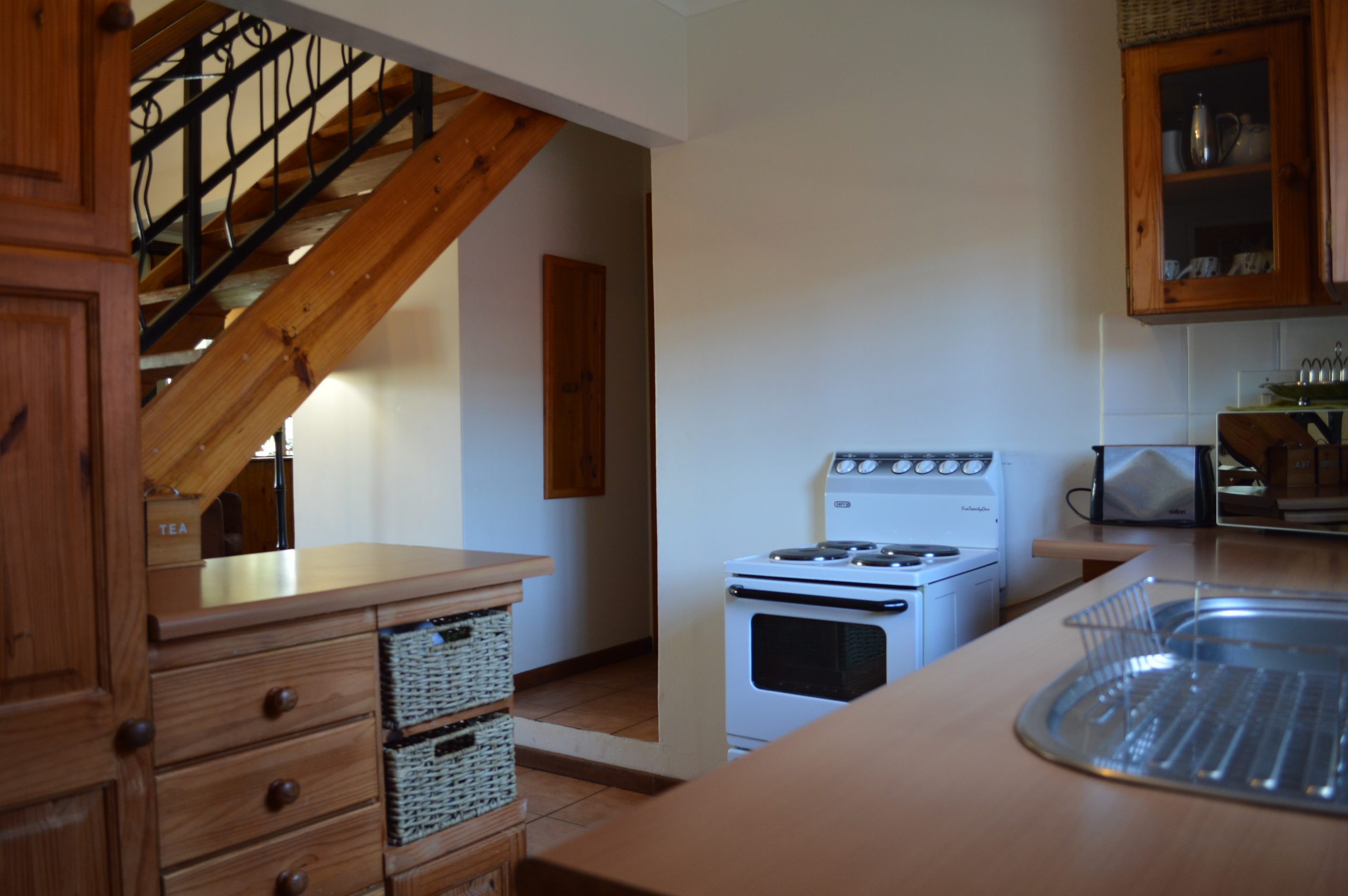 Van Gogh Cottage - Artists Cottages
